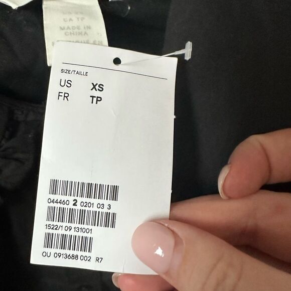 NEW WITH TAGS H&M TOP SIZE XS - Picture 2 of 3
